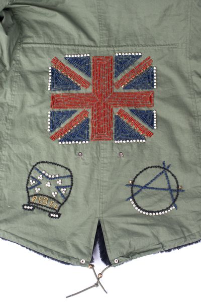 union jack badged detail